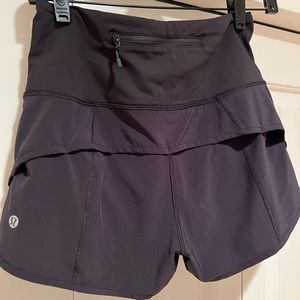 Lululemon shorts size 4